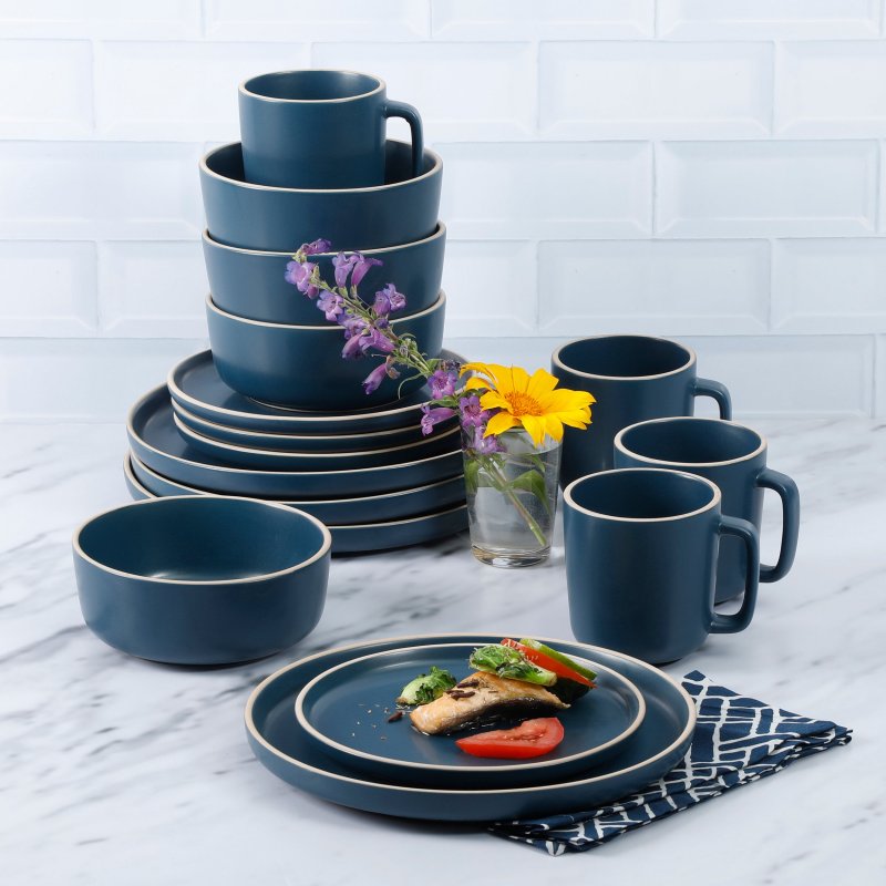 KIKUI Zuma 16-Piece Round Matte Stoneware Dinnerware Set