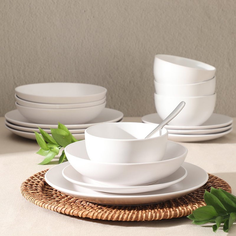 KIKUI Queenslane 16 Piece Plates and Bowls Dishes Stoneware Ceramic Dinnerware Sets – Matte White