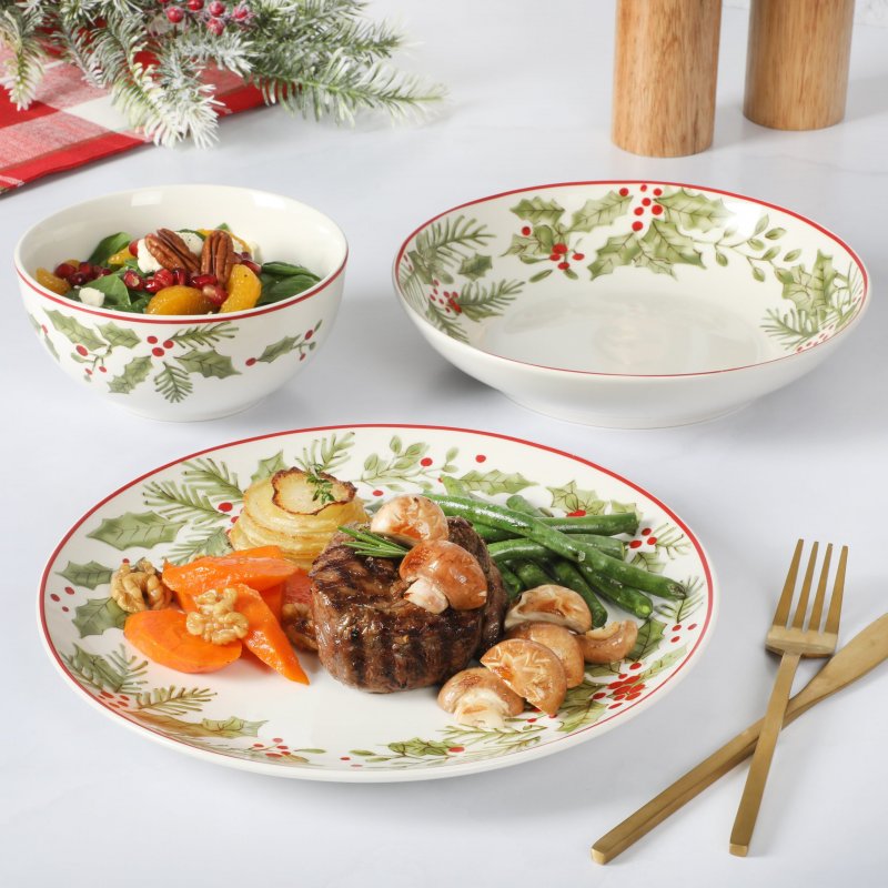 KIKUI 12 Piece Festive Berries Decorated Porcelain Dinnerware Set