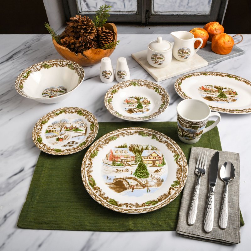 KIKUI Christmas Toile 16-Piece Dinnerware Set