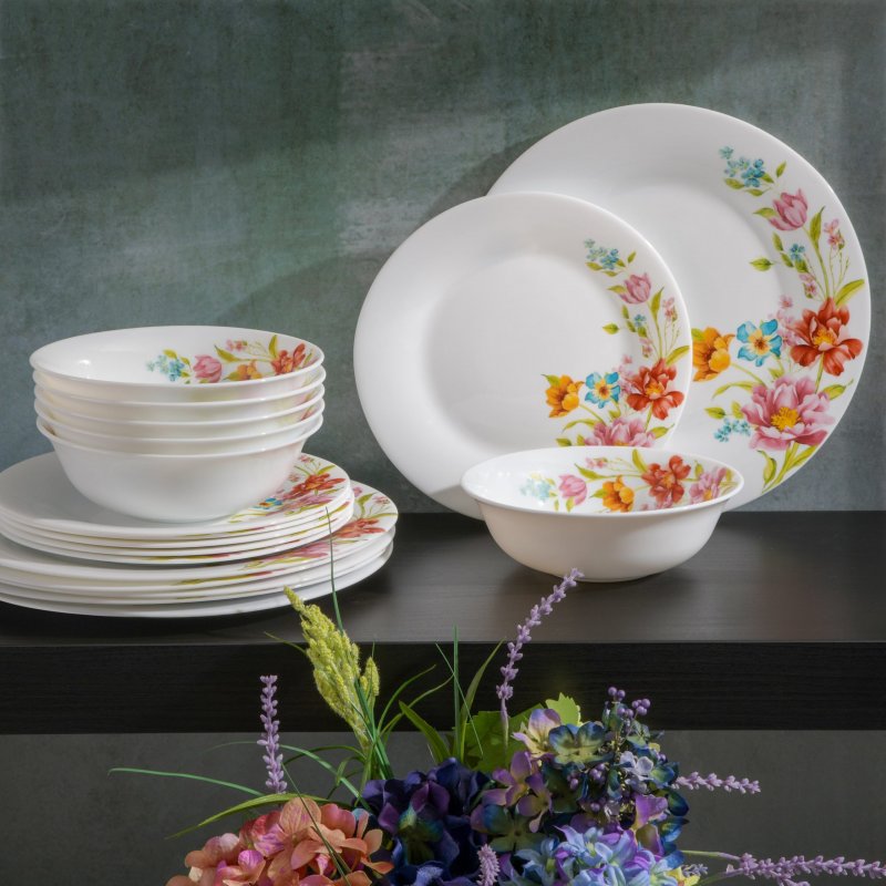 KIKUI Ultra Round 18-Piece Opal Glass Dinnerware Set