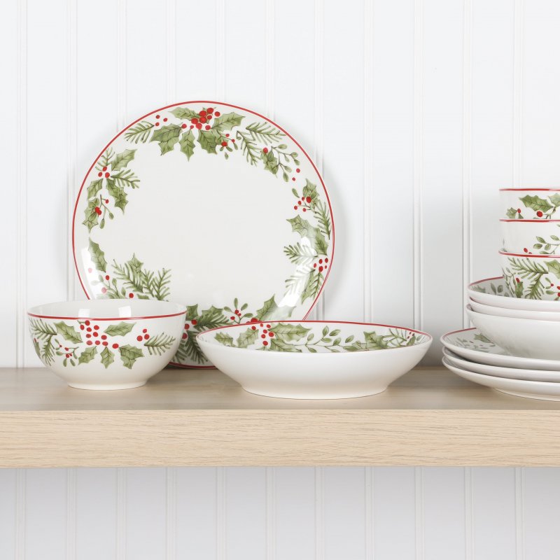 KIKUI 12 Piece Festive Berries Decorated Porcelain Dinnerware Set